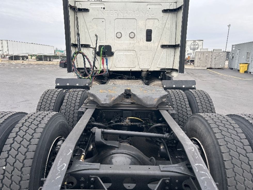 Sleeper Tractor-Heavy Duty Tractors-International-2023-LT625-Columbus-OH-609,137\n\t\tmiles-$ 44,750 - Image 6