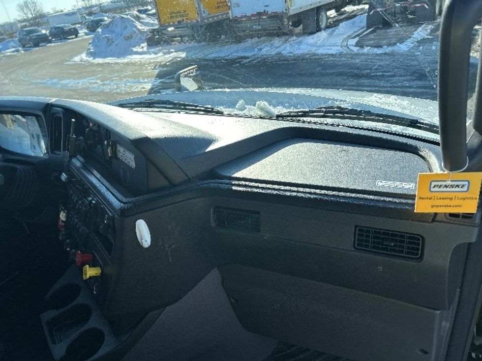 Sleeper Tractor-Heavy Duty Tractors-International-2023-LT625-Columbus-OH-612,083\n\t\tmiles-$ 44,500 - Image 14