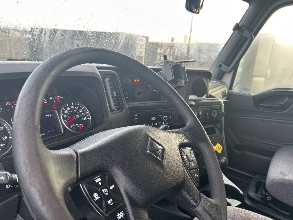 Sleeper Tractor-Heavy Duty Tractors-International-2023-LT625-Columbus-OH-618,266\n\t\tmiles-$ 44,000 - Image 10