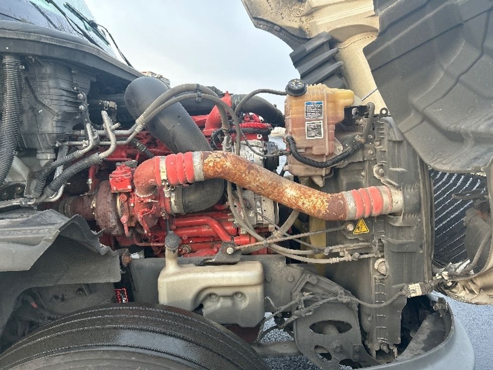 Sleeper Tractor-Heavy Duty Tractors-International-2023-LT625-Columbus-OH-618,266\n\t\tmiles-$ 44,000 - Image 17