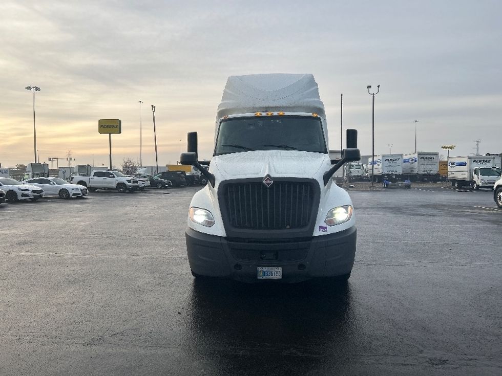 Sleeper Tractor-Heavy Duty Tractors-International-2023-LT625-Columbus-OH-618,266\n\t\tmiles-$ 44,000 - Image 2