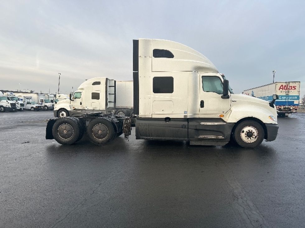 Sleeper Tractor-Heavy Duty Tractors-International-2023-LT625-Columbus-OH-618,266\n\t\tmiles-$ 44,000 - Image 8