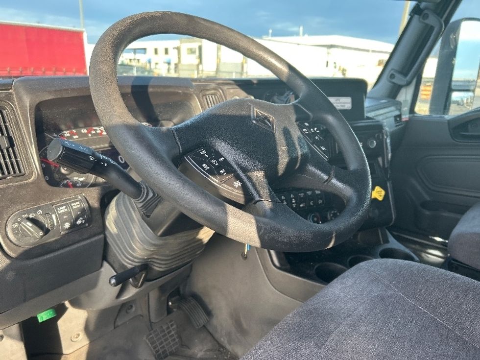 Sleeper Tractor-Heavy Duty Tractors-International-2023-LT625-Columbus-OH-654,600\n\t\tmiles-$ 40,500 - Image 10