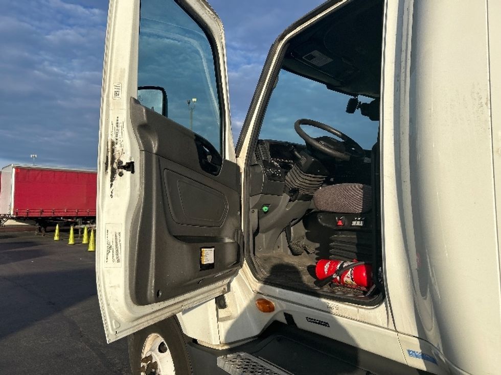 Sleeper Tractor-Heavy Duty Tractors-International-2023-LT625-Columbus-OH-654,600\n\t\tmiles-$ 40,500 - Image 9