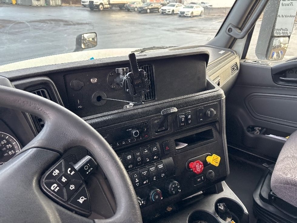 Sleeper Tractor-Heavy Duty Tractors-International-2023-LT625-Columbus-OH-665,988\n\t\tmiles-$ 39,500 - Image 11