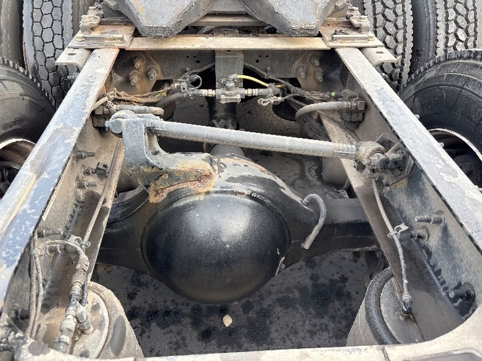 Sleeper Tractor-Heavy Duty Tractors-International-2023-LT625-Columbus-OH-665,988\n\t\tmiles-$ 39,500 - Image 6