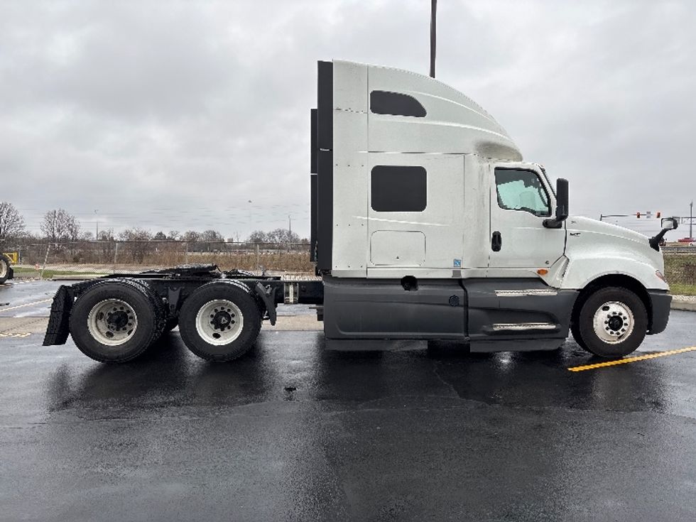 Sleeper Tractor-Heavy Duty Tractors-International-2023-LT625-Columbus-OH-719,228\n\t\tmiles-$ 34,750 - Image 8