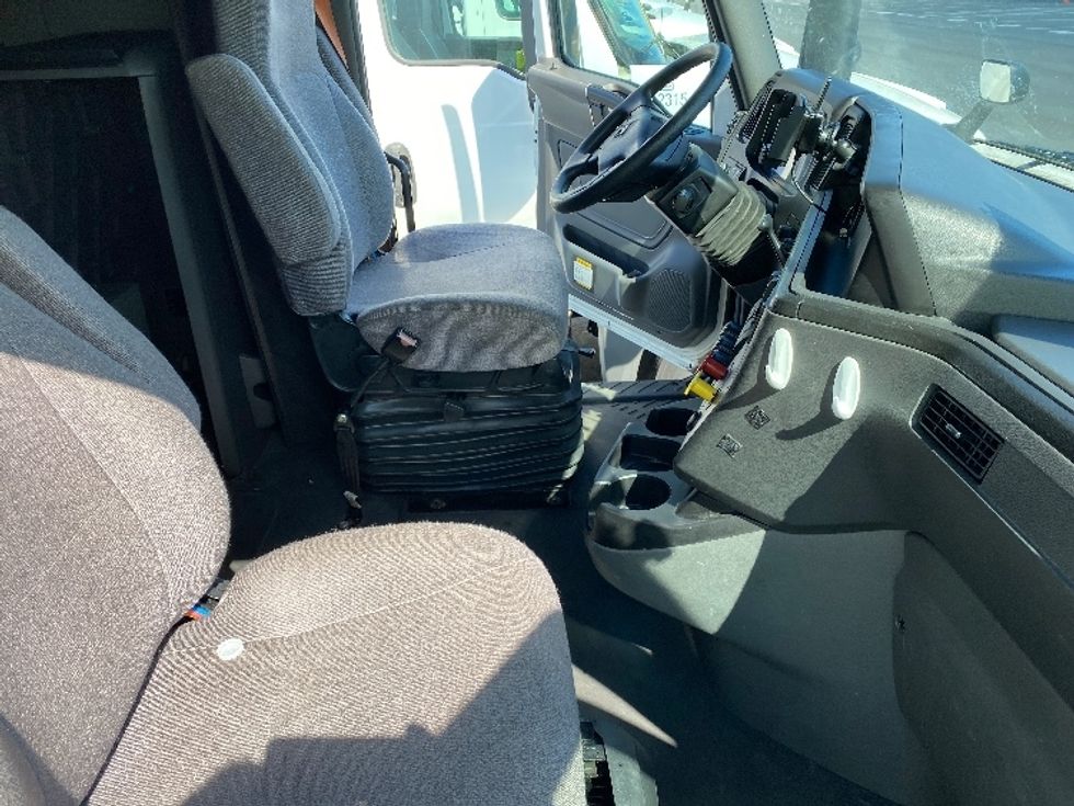 Sleeper Tractor-Heavy Duty Tractors-International-2023-LT625-Concord-NC-520,505\n\t\tmiles-$ 54,750 - Image 15