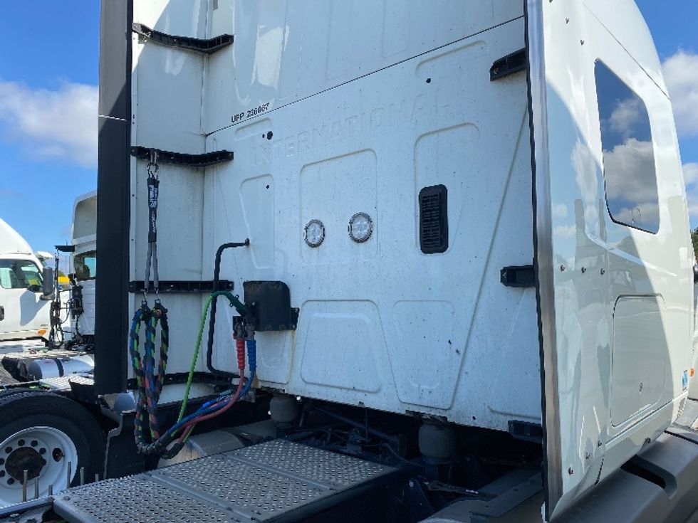 Sleeper Tractor-Heavy Duty Tractors-International-2023-LT625-Concord-NC-520,505\n\t\tmiles-$ 54,750 - Image 23