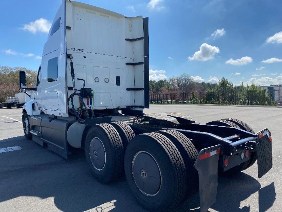 Sleeper Tractor-Heavy Duty Tractors-International-2023-LT625-Concord-NC-520,505\n\t\tmiles-$ 54,750 - Image 5