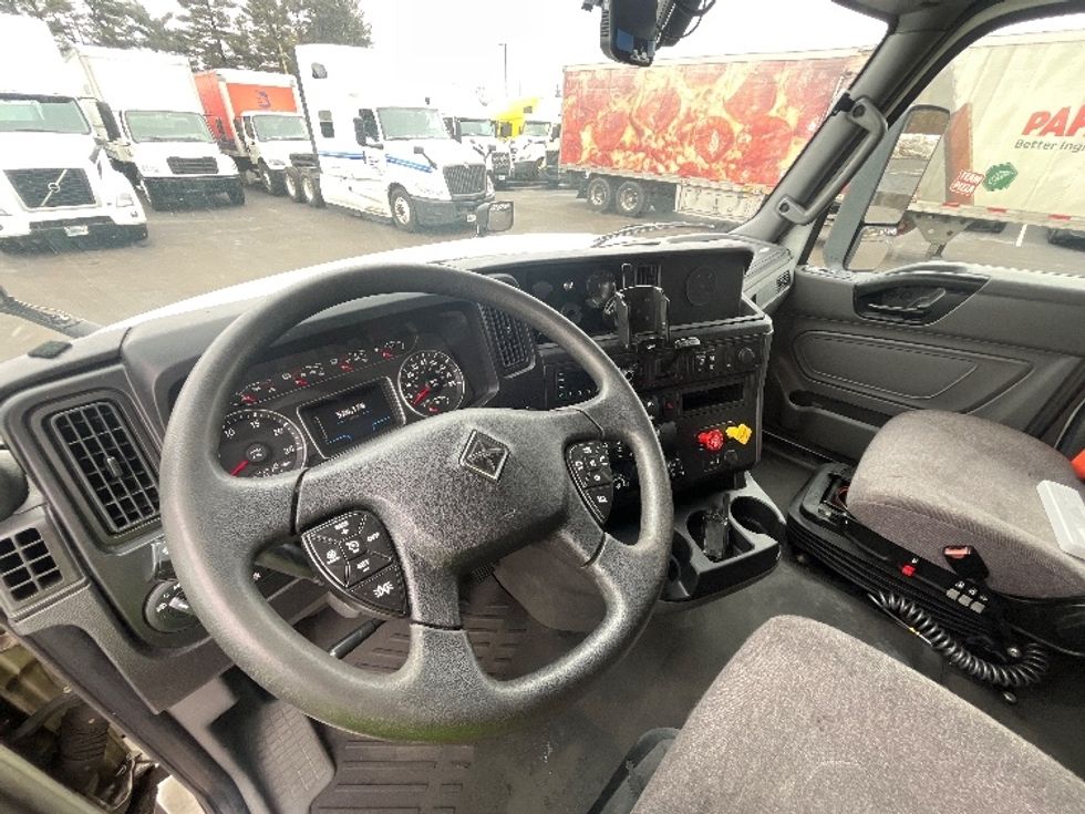 Sleeper Tractor-Heavy Duty Tractors-International-2023-LT625-Cranbury-NJ-526,434\n\t\tmiles-$ 52,500 - Image 10