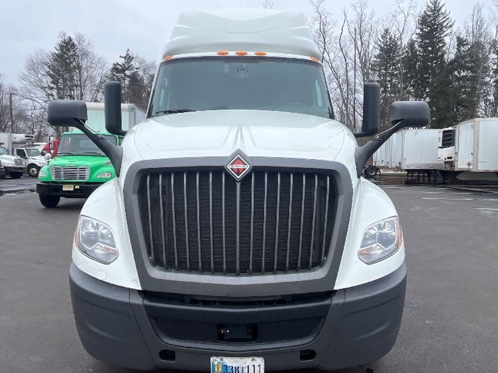 Sleeper Tractor-Heavy Duty Tractors-International-2023-LT625-Cranbury-NJ-526,434\n\t\tmiles-$ 52,500 - Image 2