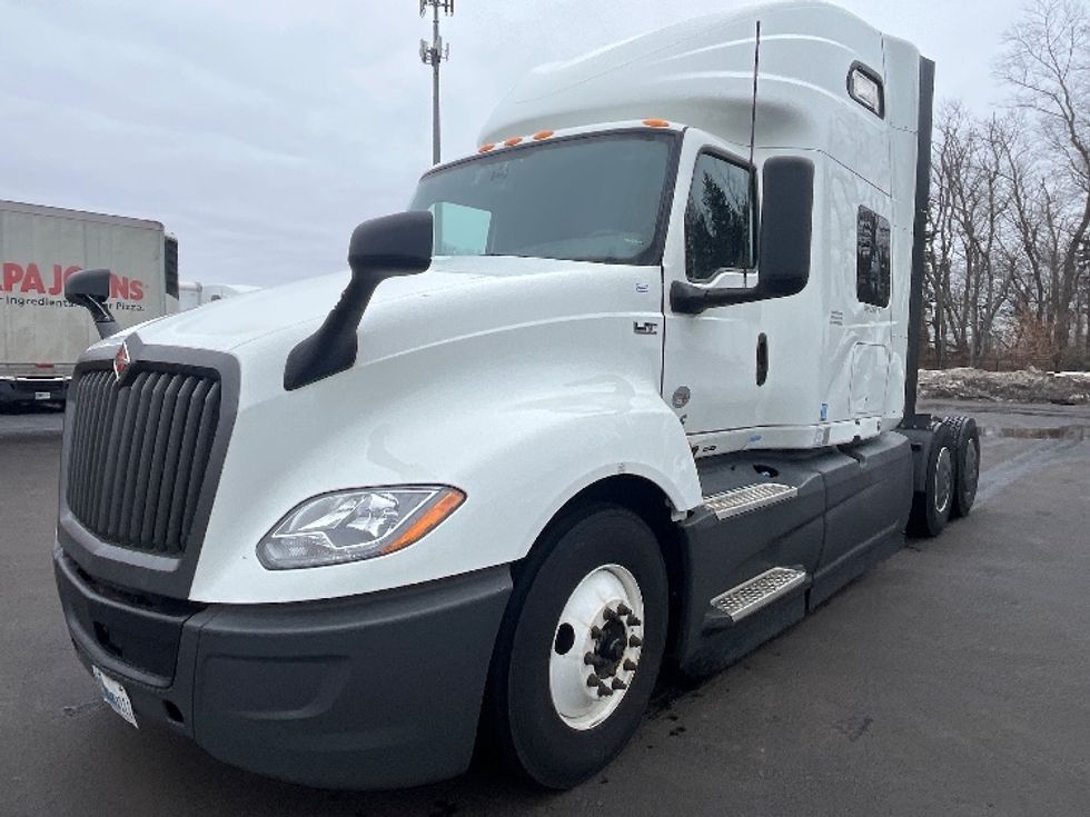 Sleeper Tractor-Heavy Duty Tractors-International-2023-LT625-Cranbury-NJ-526,434\n\t\tmiles-$ 52,500 - Image 3