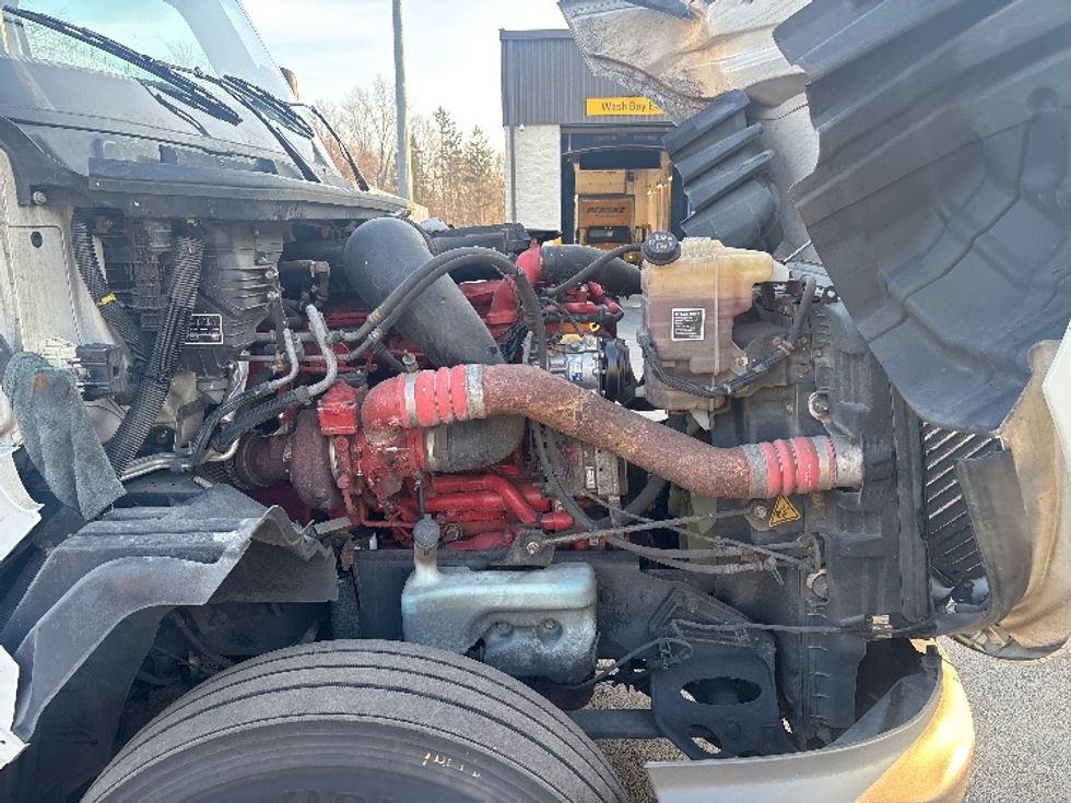 Sleeper Tractor-Heavy Duty Tractors-International-2023-LT625-Cranbury-NJ-643,729\n\t\tmiles-$ 41,500 - Image 20