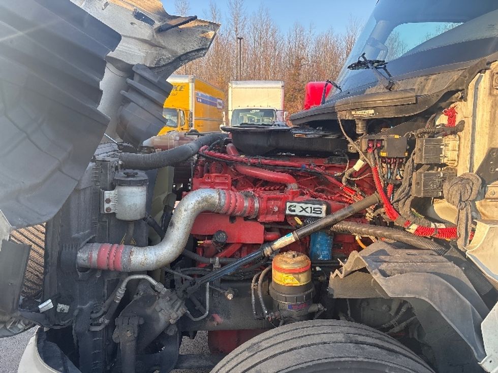 Sleeper Tractor-Heavy Duty Tractors-International-2023-LT625-Cranbury-NJ-643,729\n\t\tmiles-$ 41,500 - Image 21