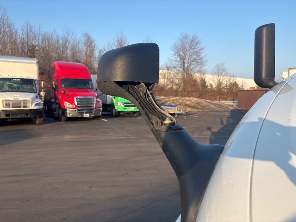 Sleeper Tractor-Heavy Duty Tractors-International-2023-LT625-Cranbury-NJ-643,729\n\t\tmiles-$ 41,500 - Image 25