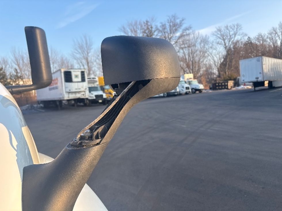 Sleeper Tractor-Heavy Duty Tractors-International-2023-LT625-Cranbury-NJ-643,729\n\t\tmiles-$ 41,500 - Image 26