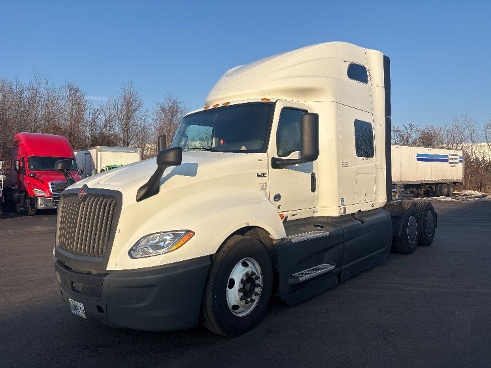Sleeper Tractor-Heavy Duty Tractors-International-2023-LT625-Cranbury-NJ-643,729\n\t\tmiles-$ 41,500 - Image 3