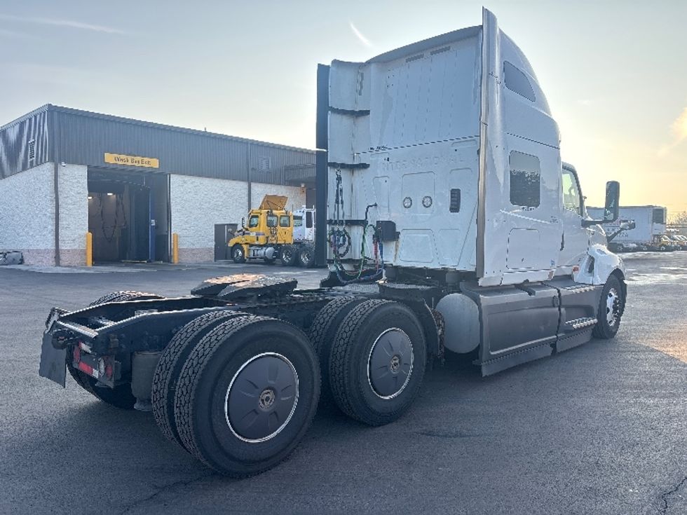 Sleeper Tractor-Heavy Duty Tractors-International-2023-LT625-Cranbury-NJ-643,729\n\t\tmiles-$ 41,500 - Image 7