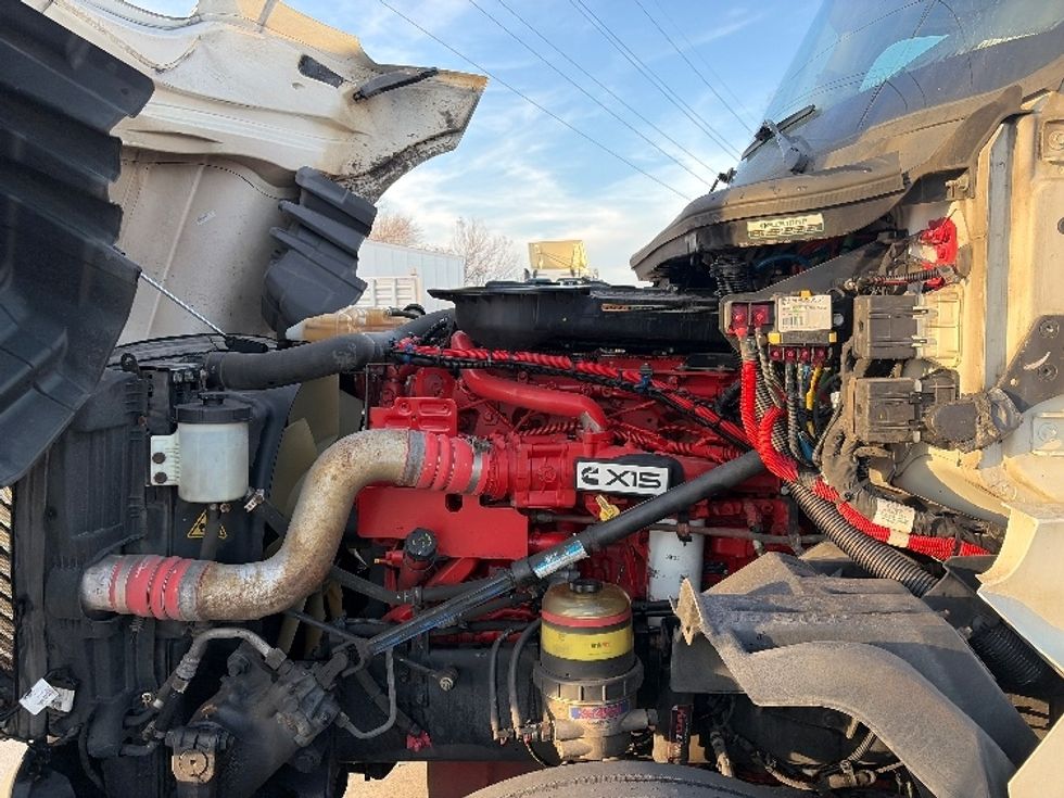 Sleeper Tractor-Heavy Duty Tractors-International-2023-LT625-Dallas-TX-618,806\n\t\tmiles-$ 48,250 - Image 21