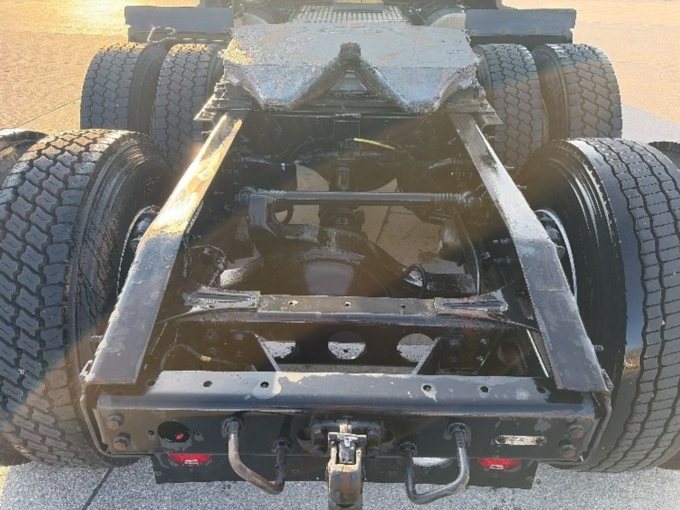 Sleeper Tractor-Heavy Duty Tractors-International-2023-LT625-Dallas-TX-618,806\n\t\tmiles-$ 48,250 - Image 6