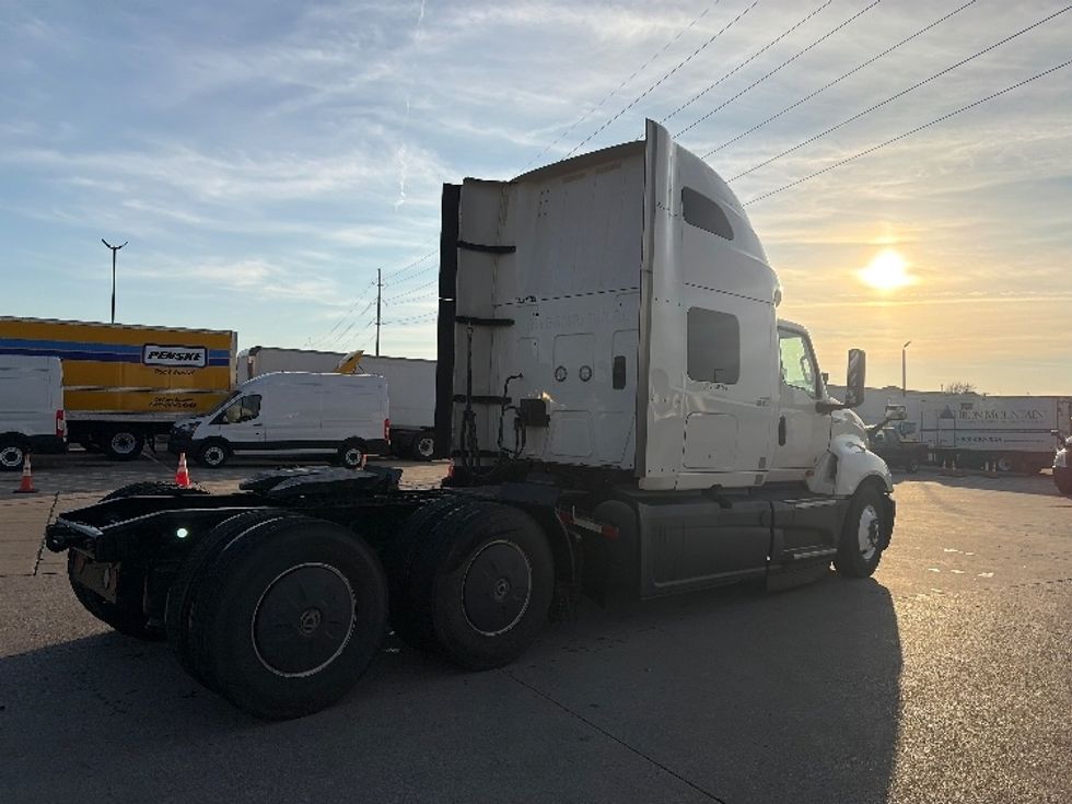 Sleeper Tractor-Heavy Duty Tractors-International-2023-LT625-Dallas-TX-618,806\n\t\tmiles-$ 48,250 - Image 7