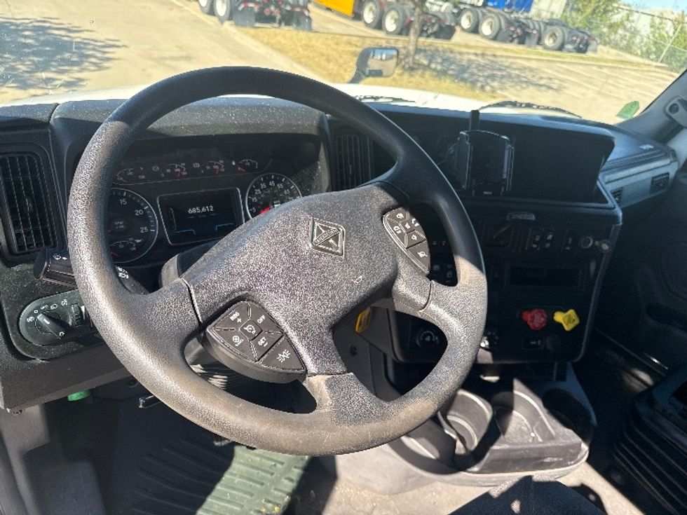 Sleeper Tractor-Heavy Duty Tractors-International-2023-LT625-Dallas-TX-685,670\n\t\tmiles-$ 45,500 - Image 10