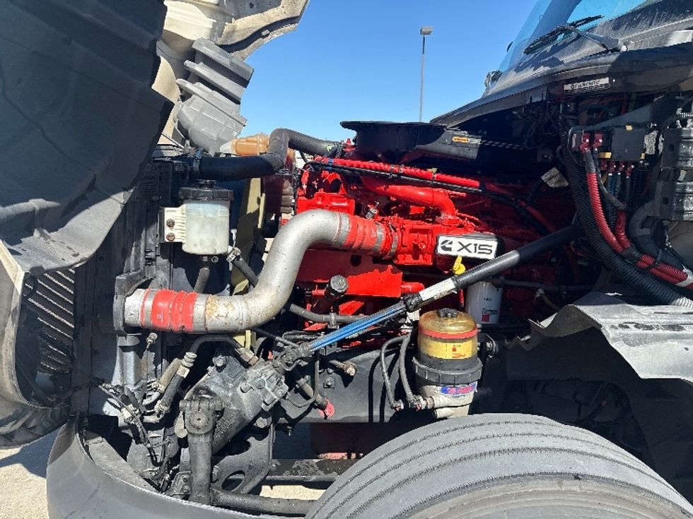 Sleeper Tractor-Heavy Duty Tractors-International-2023-LT625-Dallas-TX-685,670\n\t\tmiles-$ 45,500 - Image 21