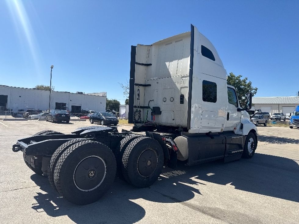 Sleeper Tractor-Heavy Duty Tractors-International-2023-LT625-Dallas-TX-685,670\n\t\tmiles-$ 45,500 - Image 7