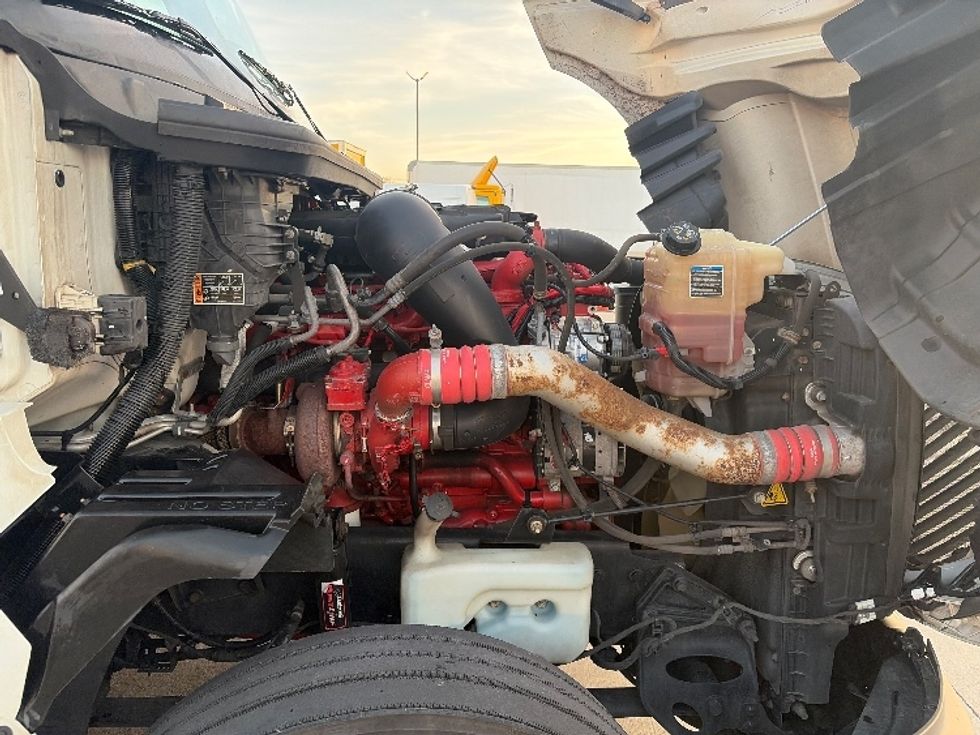 Sleeper Tractor-Heavy Duty Tractors-International-2023-LT625-Dallas-TX-833,179\n\t\tmiles-$ 34,000 - Image 20