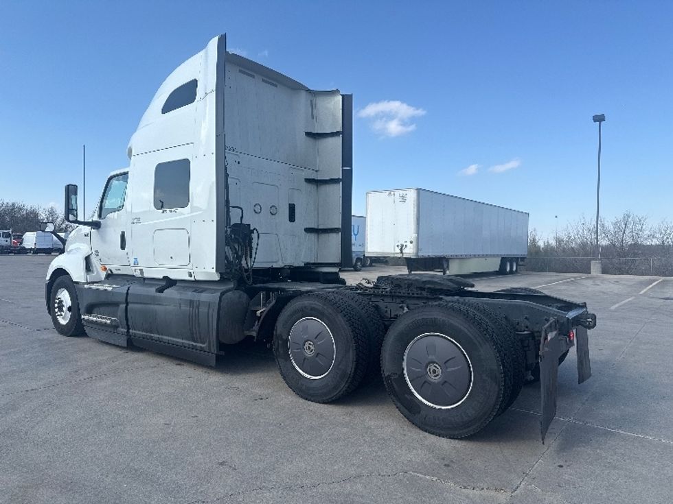 Sleeper Tractor-Heavy Duty Tractors-International-2023-LT625-Dallas-TX-833,179\n\t\tmiles-$ 34,000 - Image 5