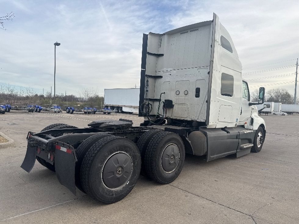 Sleeper Tractor-Heavy Duty Tractors-International-2023-LT625-Dallas-TX-833,179\n\t\tmiles-$ 34,000 - Image 7
