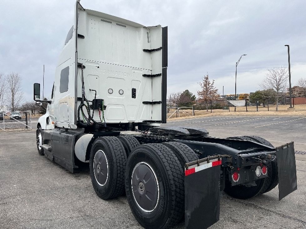 Sleeper Tractor-Heavy Duty Tractors-International-2023-LT625-Davenport-IA-678,651\n\t\tmiles-$ 39,750 - Image 5