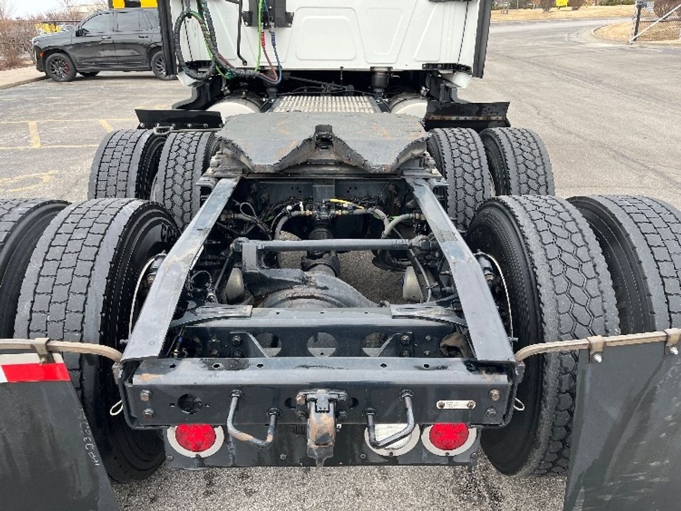 Sleeper Tractor-Heavy Duty Tractors-International-2023-LT625-Davenport-IA-678,651\n\t\tmiles-$ 39,750 - Image 6