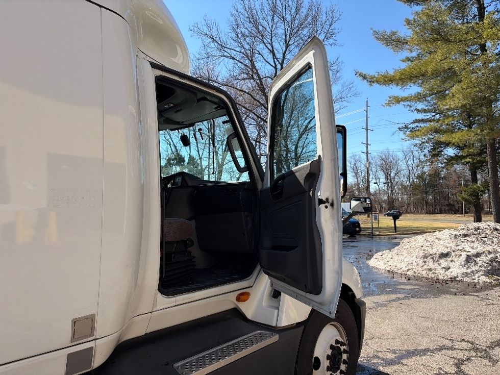 Sleeper Tractor-Heavy Duty Tractors-International-2023-LT625-Dayton-NJ-658,022\n\t\tmiles-$ 40,000 - Image 13