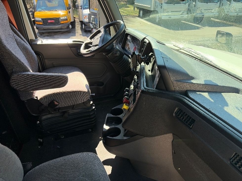 Sleeper Tractor-Heavy Duty Tractors-International-2023-LT625-Dayton-NJ-658,022\n\t\tmiles-$ 40,000 - Image 15