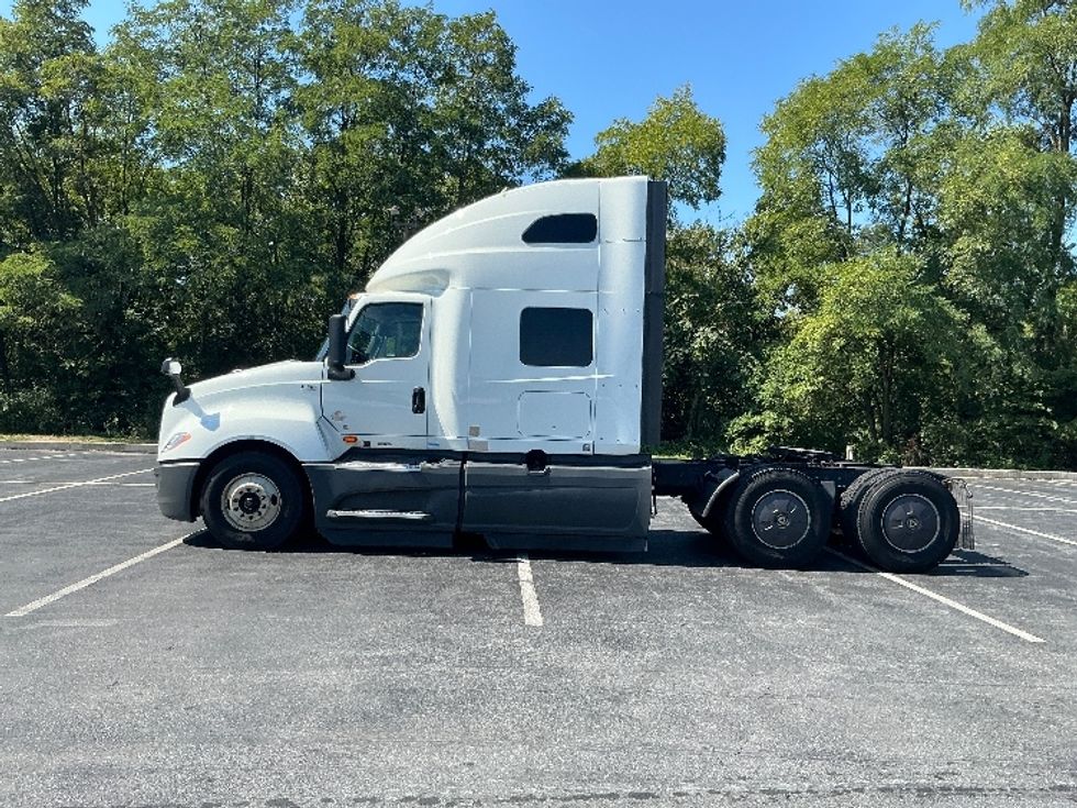 Sleeper Tractor-Heavy Duty Tractors-International-2023-LT625-Dayton-NJ-763,770\n\t\tmiles-$ 39,500 - Image 4
