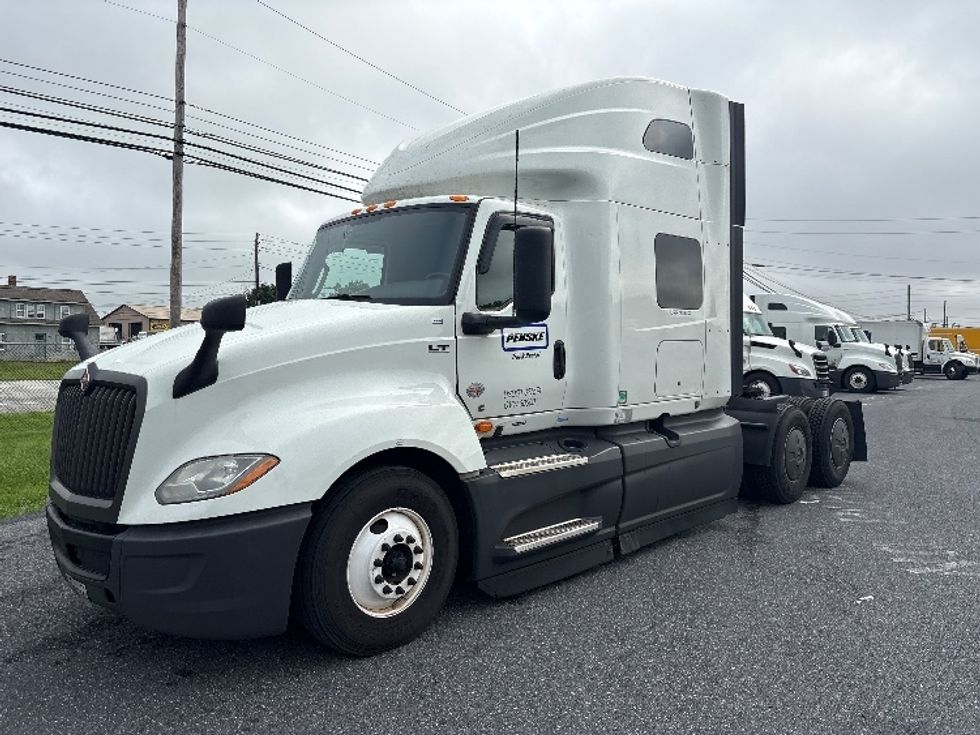 Sleeper Tractor-Heavy Duty Tractors-International-2023-LT625-Dayton-NJ-847,614\n\t\tmiles-$ 35,750 - Image 3