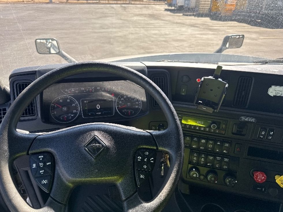 Sleeper Tractor-Heavy Duty Tractors-International-2023-LT625-Denver-CO-605,287\n\t\tmiles-$ 50,500 - Image 11