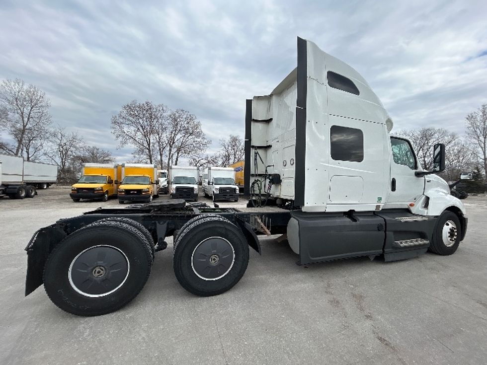 Sleeper Tractor-Heavy Duty Tractors-International-2023-LT625-Des Moines-IA-702,285\n\t\tmiles-$ 39,000 - Image 23