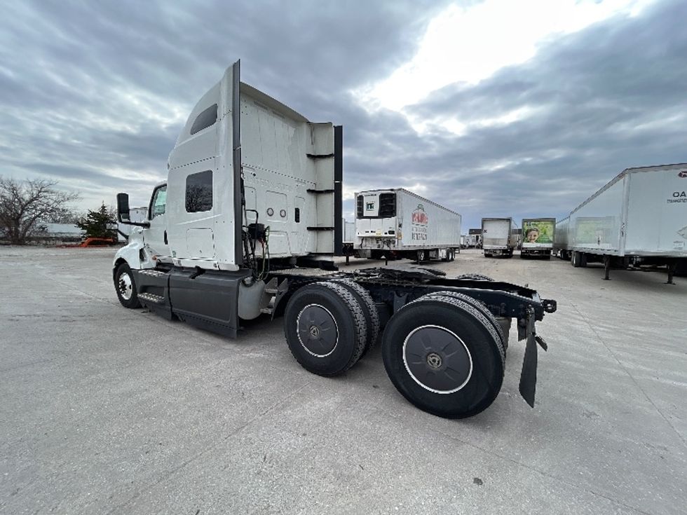 Sleeper Tractor-Heavy Duty Tractors-International-2023-LT625-Des Moines-IA-702,285\n\t\tmiles-$ 39,000 - Image 5