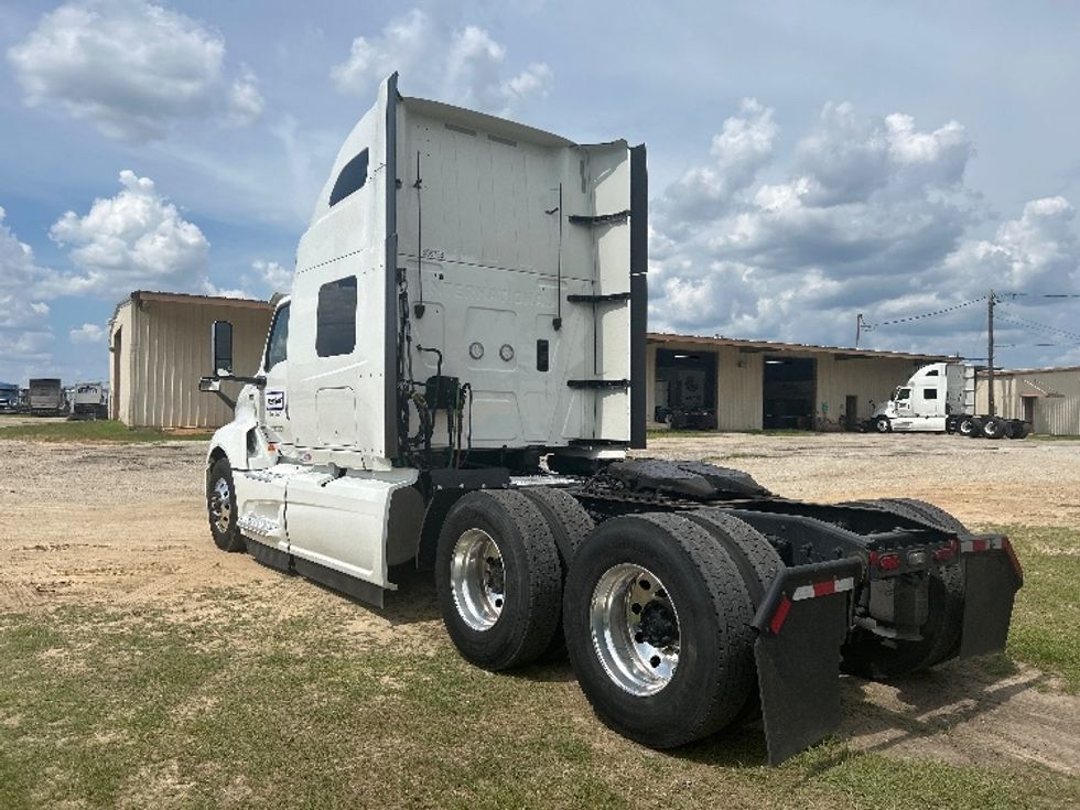 Sleeper Tractor-Heavy Duty Tractors-International-2023-LT625-Dothan-AL-554,626\n\t\tmiles-$ 65,250 - Image 5