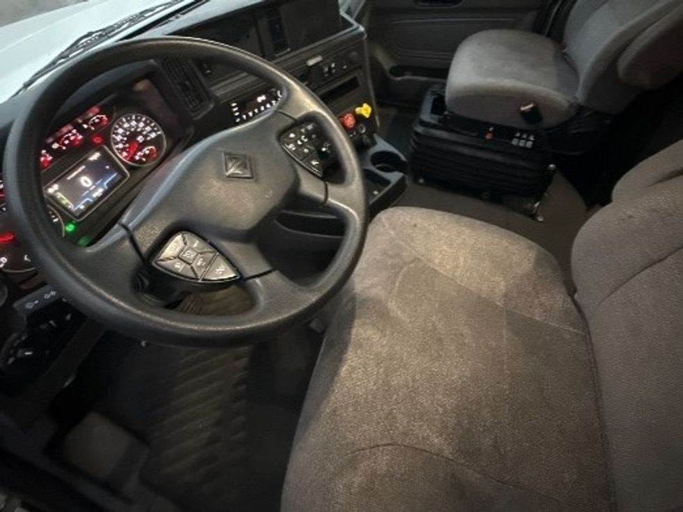 Sleeper Tractor-Heavy Duty Tractors-International-2023-LT625-East Chicago-IN-545,685\n\t\tmiles-$ 50,750 - Image 10