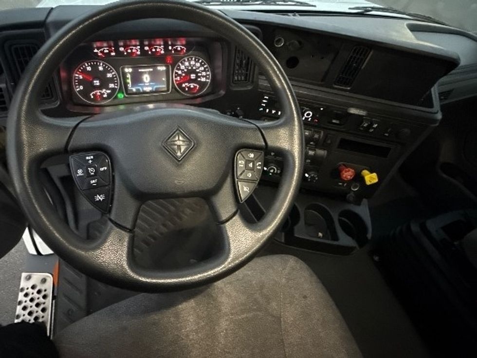 Sleeper Tractor-Heavy Duty Tractors-International-2023-LT625-East Chicago-IN-545,685\n\t\tmiles-$ 50,750 - Image 11