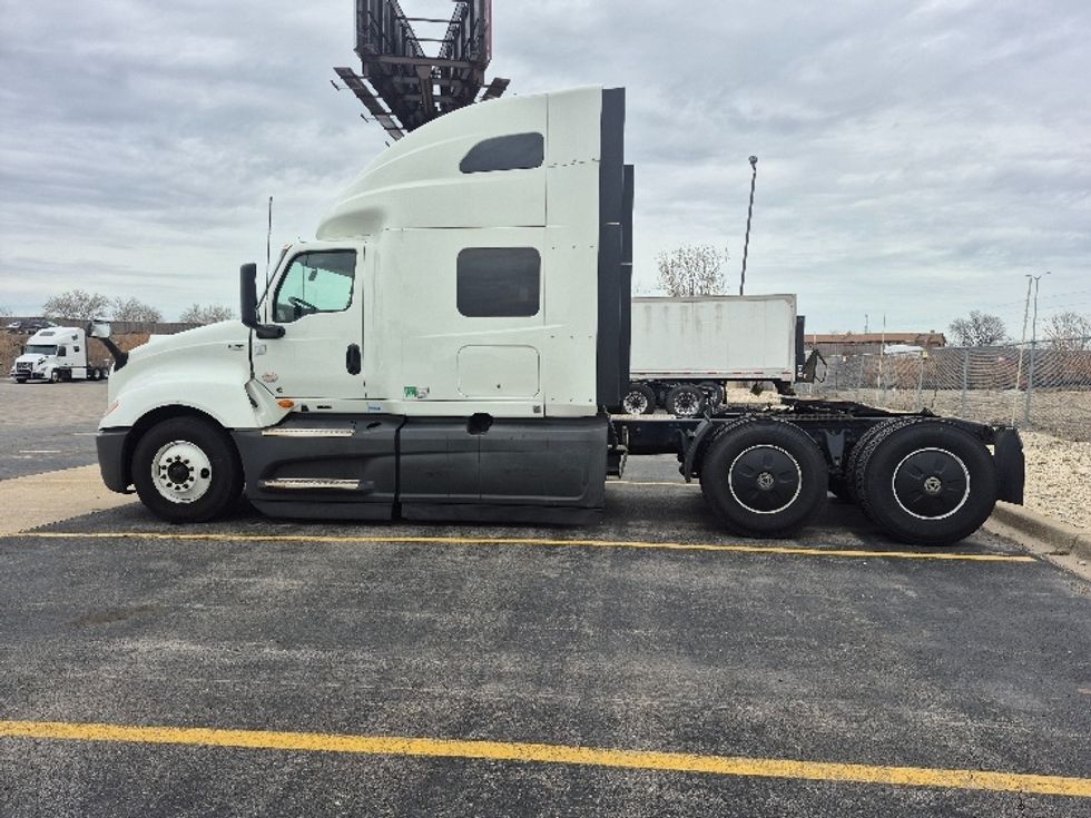 Sleeper Tractor-Heavy Duty Tractors-International-2023-LT625-East Chicago-IN-629,672\n\t\tmiles-$ 39,750 - Image 4