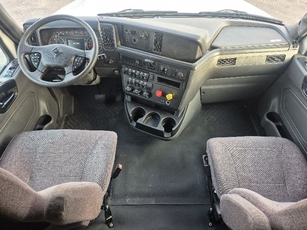 Sleeper Tractor-Heavy Duty Tractors-International-2023-LT625-East Chicago-IN-631,964\n\t\tmiles-$ 42,500 - Image 12