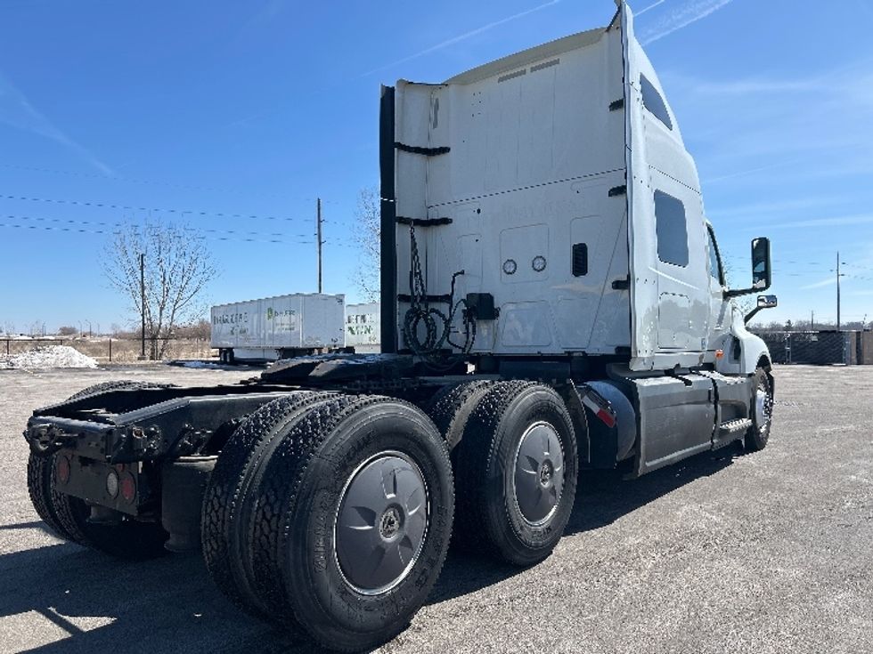 Sleeper Tractor-Heavy Duty Tractors-International-2023-LT625-East Chicago-IN-666,510\n\t\tmiles-$ 39,250 - Image 7