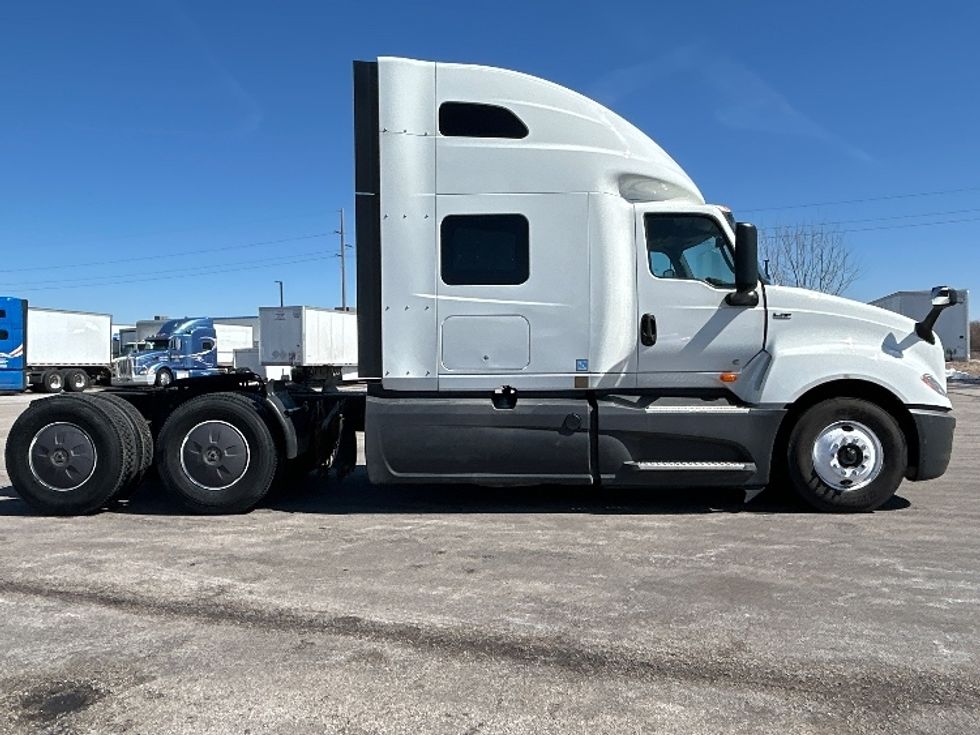 Sleeper Tractor-Heavy Duty Tractors-International-2023-LT625-East Chicago-IN-666,510\n\t\tmiles-$ 39,250 - Image 8