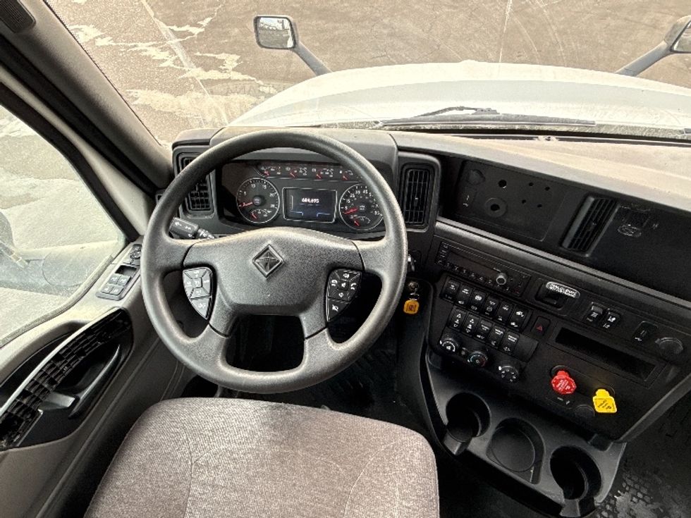 Sleeper Tractor-Heavy Duty Tractors-International-2023-LT625-East Chicago-IN-684,696\n\t\tmiles-$ 37,500 - Image 11