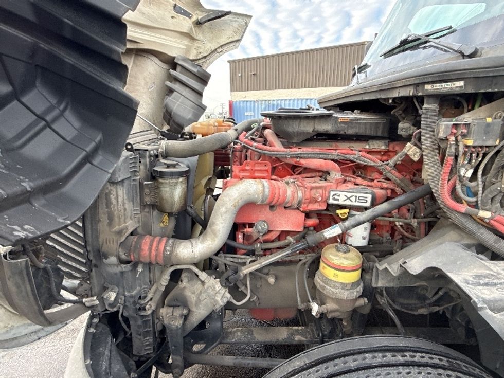 Sleeper Tractor-Heavy Duty Tractors-International-2023-LT625-East Chicago-IN-684,696\n\t\tmiles-$ 37,500 - Image 21